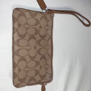 Wallet clutch